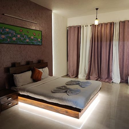 Yoyo Goa, The Apartment Hotel Vagator Bagian luar foto