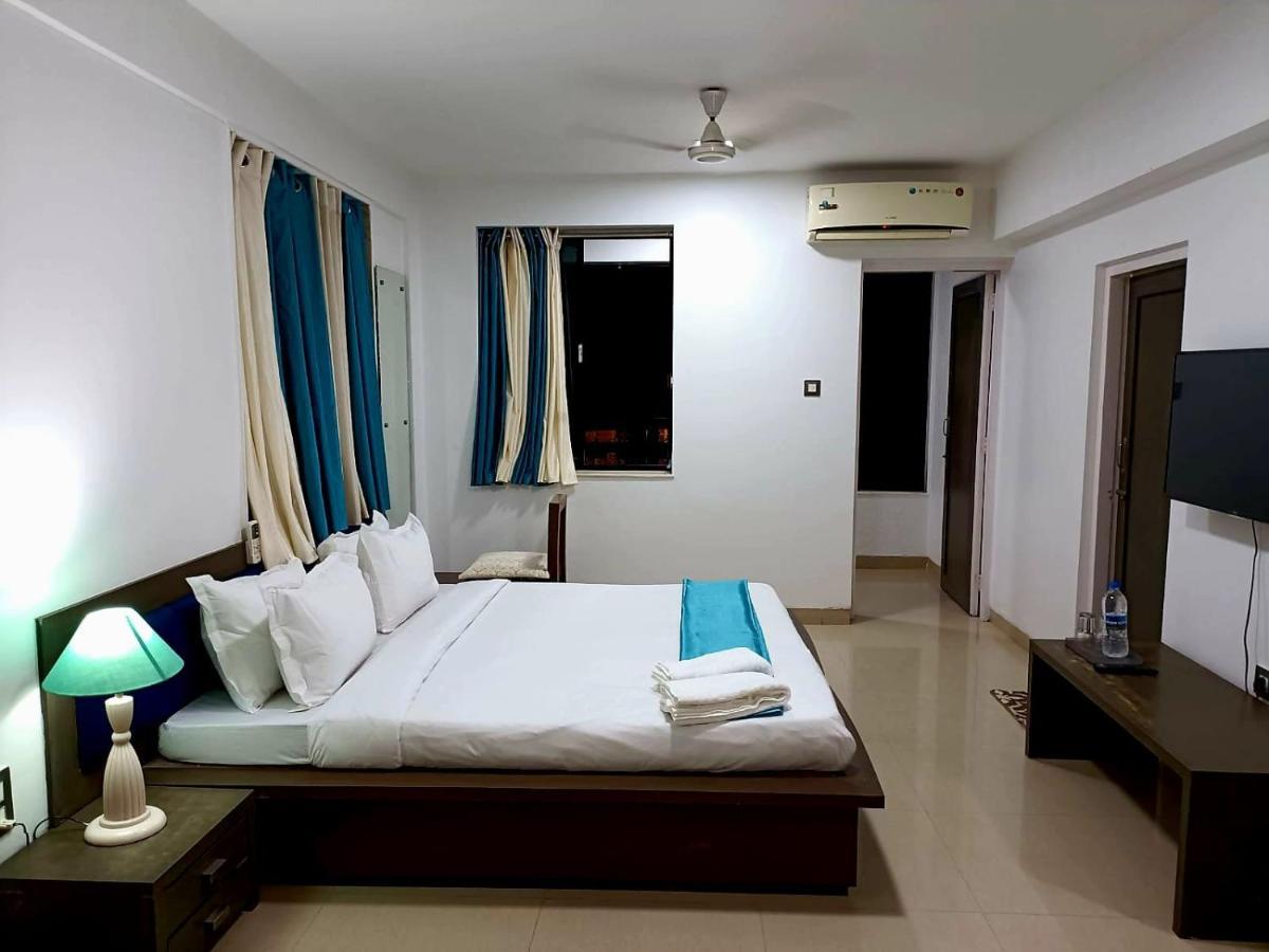 Yoyo Goa, The Apartment Hotel Vagator Bagian luar foto
