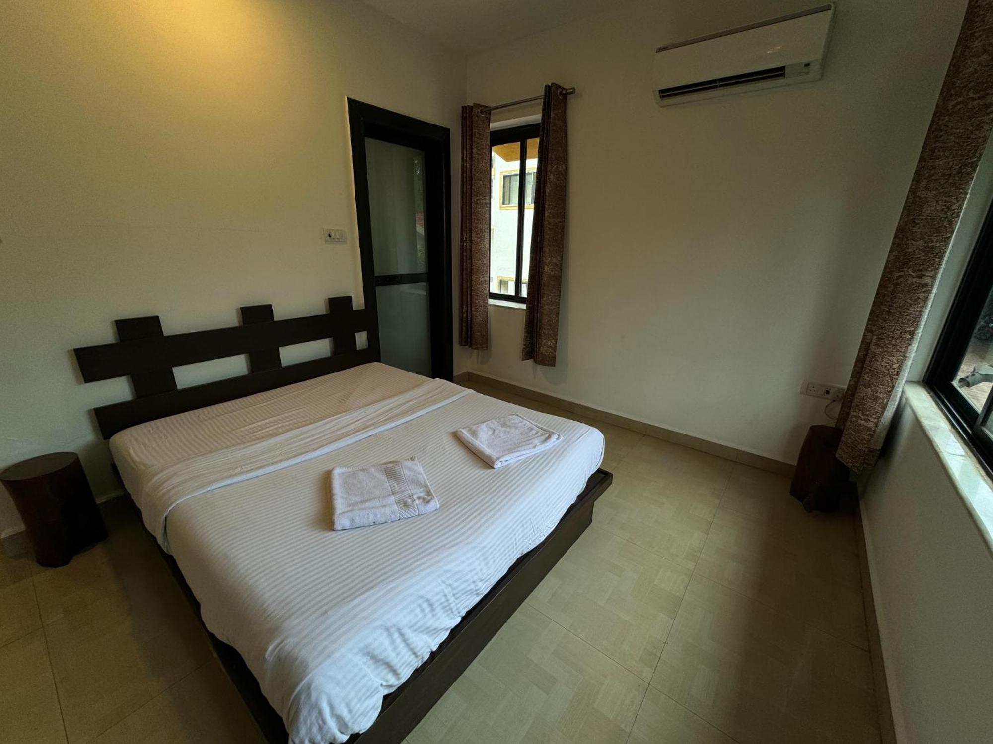 Yoyo Goa, The Apartment Hotel Vagator Bagian luar foto