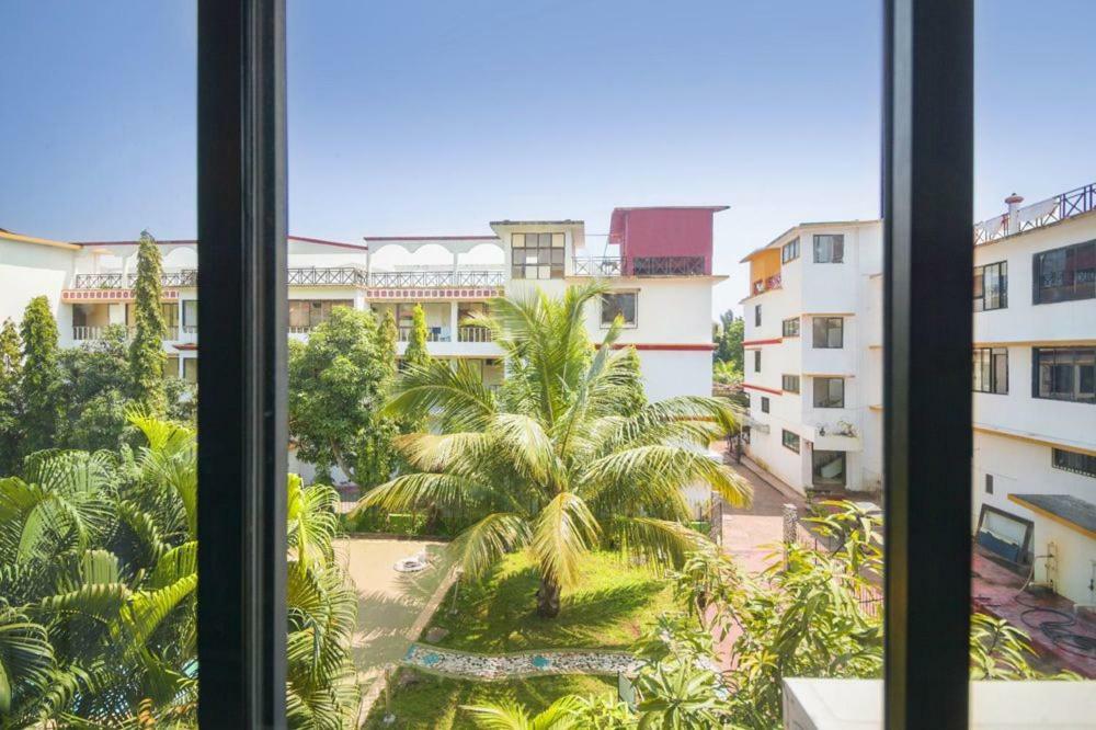 Yoyo Goa, The Apartment Hotel Vagator Bagian luar foto